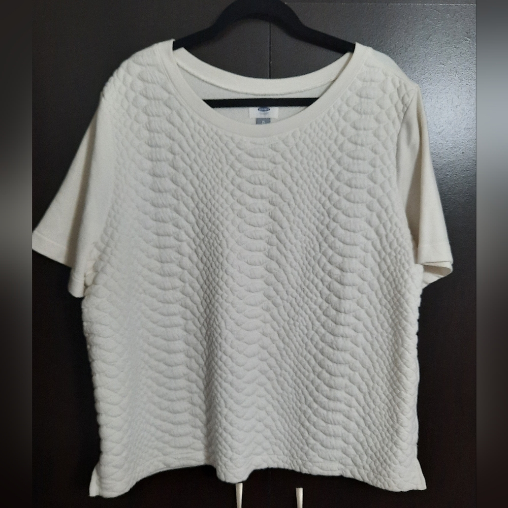 Old Navy Textured Front Top